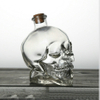 Bouteille de crâne en verre