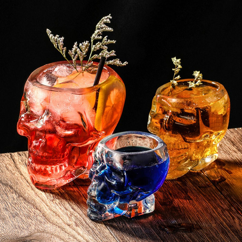 Bouteille et tasses de boissons en verre de forme unique de forme unique